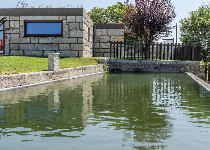 Quinta Carvoeiras Feriehus *