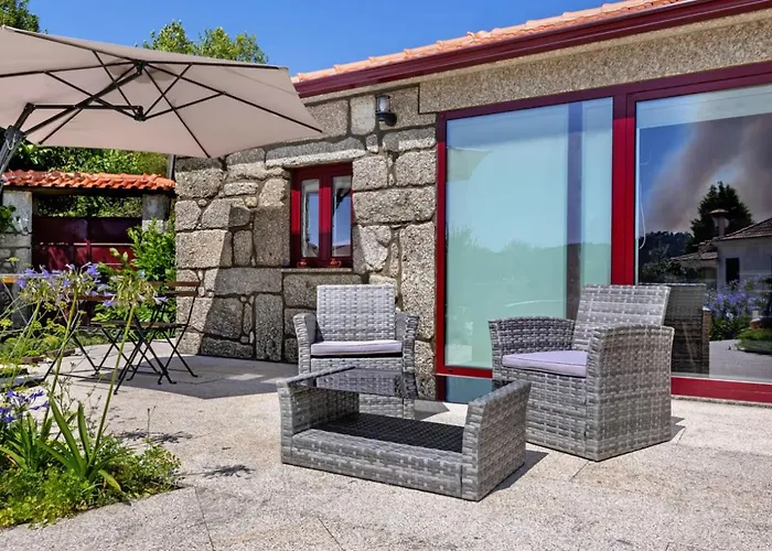 Quinta Carvoeiras * ויירה דו מיניו